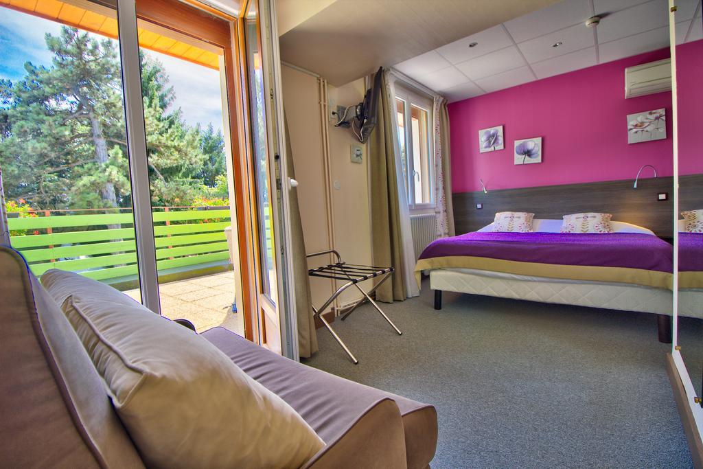 Logis Restaurant Le Du Mont Roland Hotel