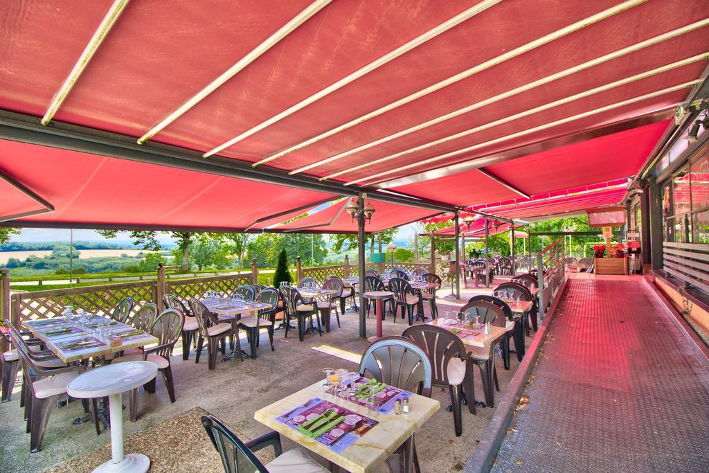 Logis Restaurant Le Du Mont Roland Hotel Sampans