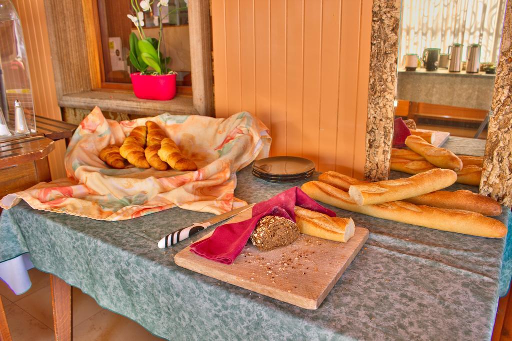Logis Restaurant Le Du Mont Roland 4* Sampans